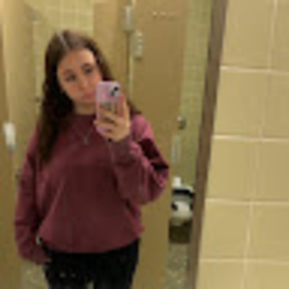 Meet your Posher, Alyssa